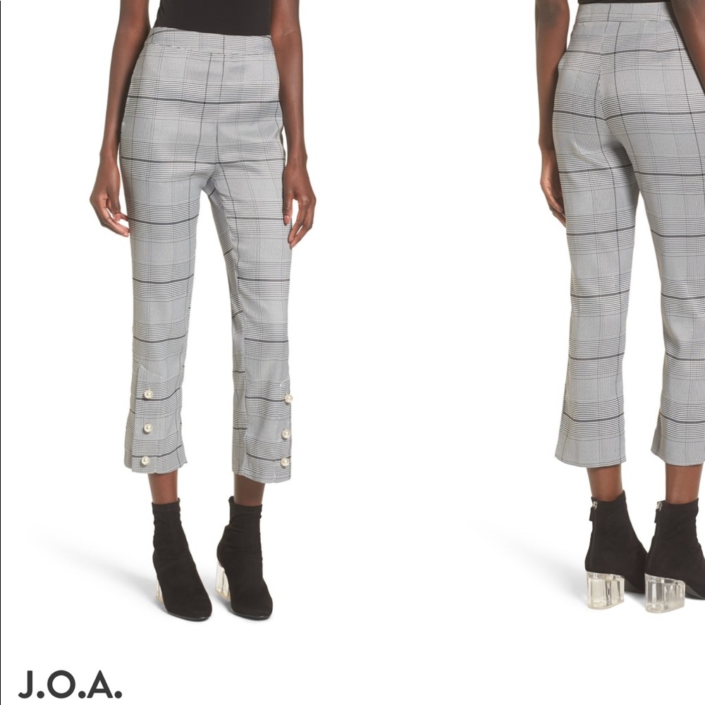 JOA crop plaid pants